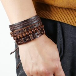 Satz Armbänder