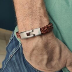 Alternative view of Lederarmband mit versteckter Gravur - Persönliche Nachricht