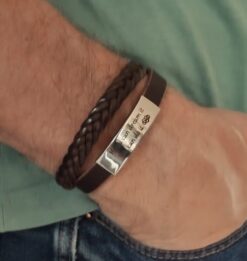 Alternative view of Robustes Lederarmband mit Gravur | Personalisiertes Geschenk Männer