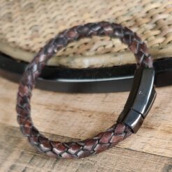 Alternative view of Robustes geflochtenes Lederarmband mit Gravur