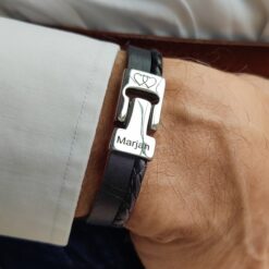 Robustes Lederarmband für Männer mit persönlicher Gravur